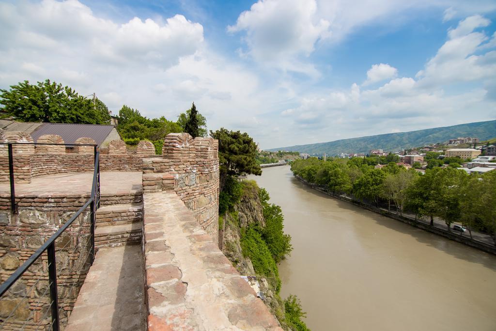 Metekhi'S Galavani Hotel Tbilisi Exteriör bild