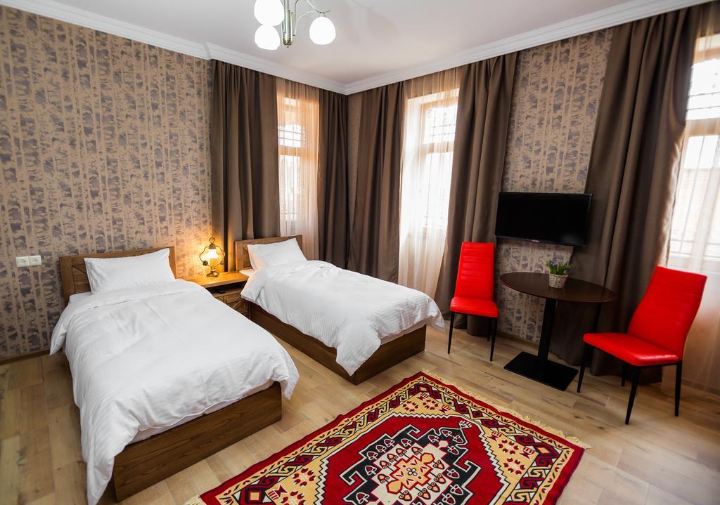 Metekhi'S Galavani Hotel Tbilisi Rum bild
