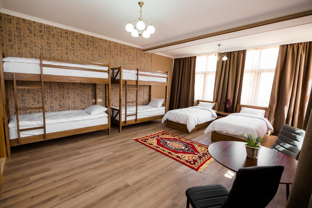 Metekhi'S Galavani Hotel Tbilisi Exteriör bild