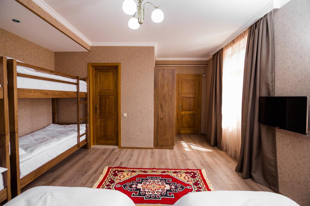 Metekhi'S Galavani Hotel Tbilisi Exteriör bild