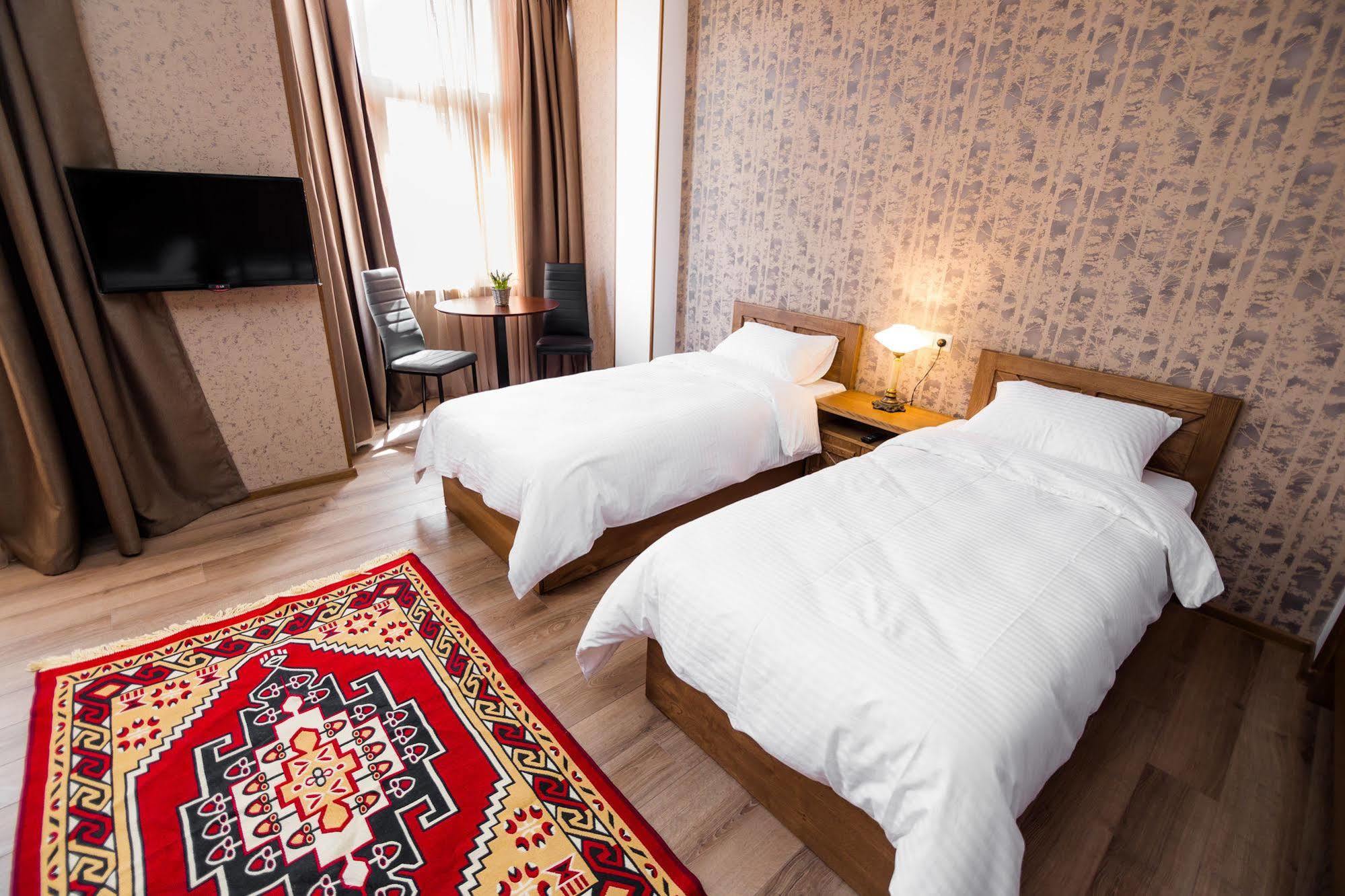 Metekhi'S Galavani Hotel Tbilisi Exteriör bild
